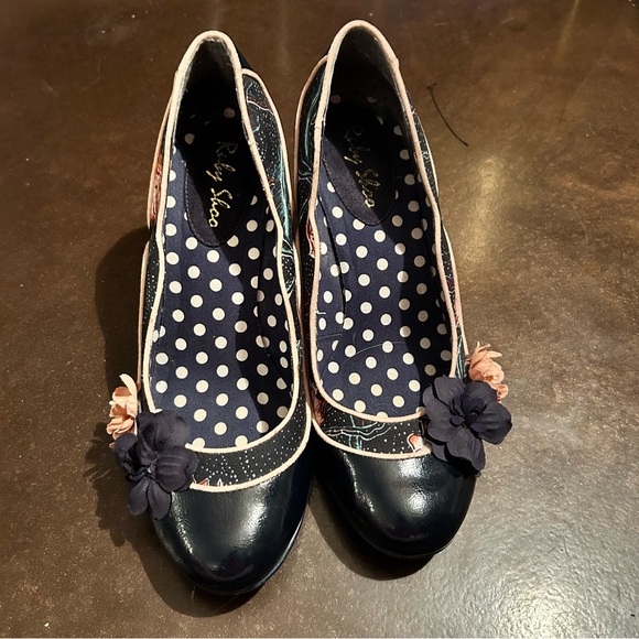 Ruby shoo- “viola” size 9 blue flower and feather heels - Picture 6 of 15